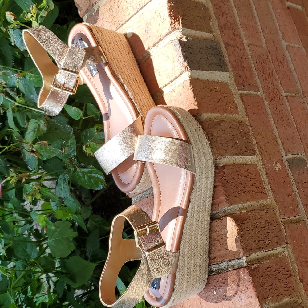 Steve Madden platform sandals  sz. 9.5 - Picture 2 of 8